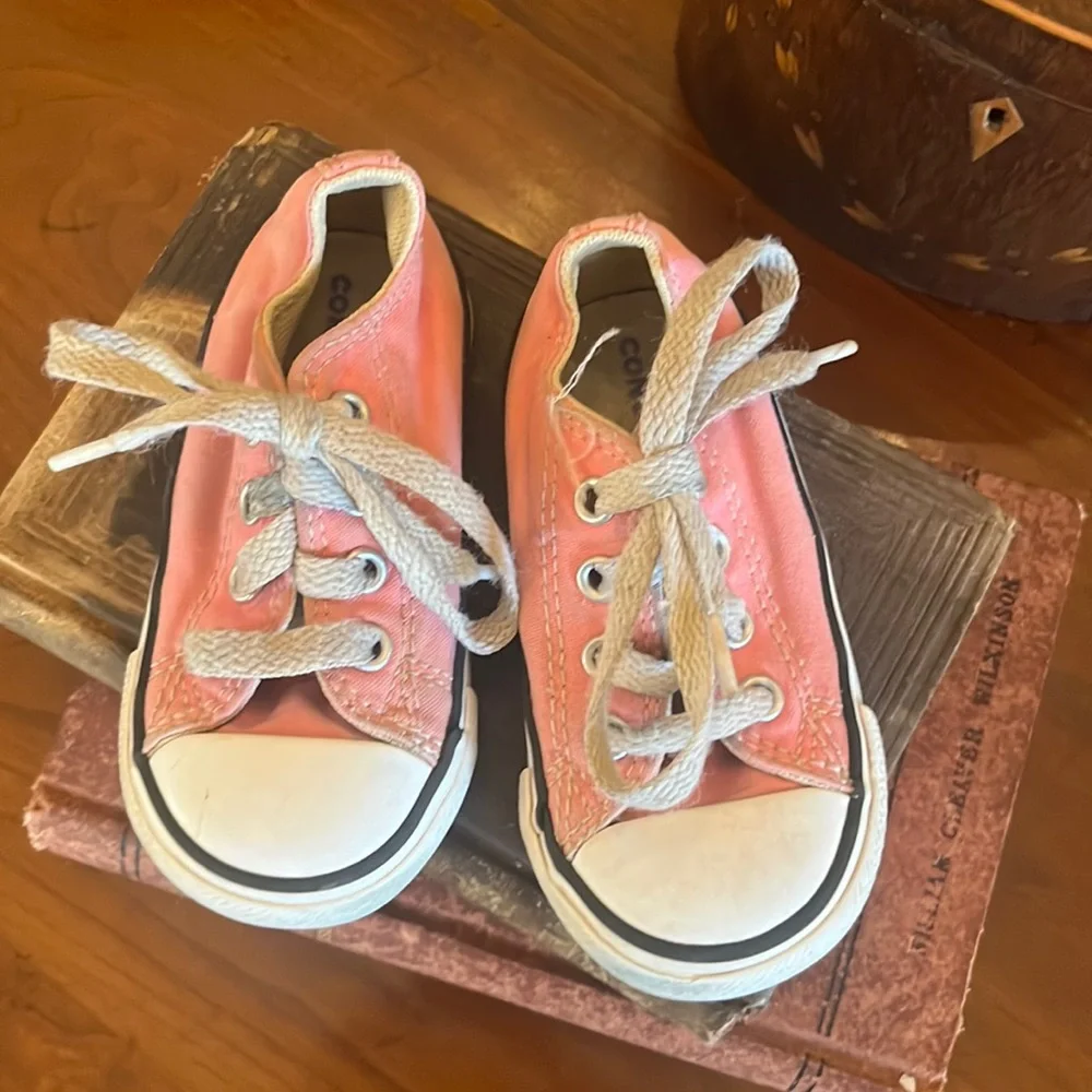 Kids Pink Converse
